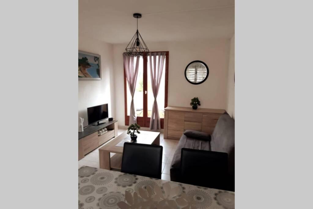 Appartement Calme Entre Terre Et Mer Proche Plage Флёри Экстерьер фото
