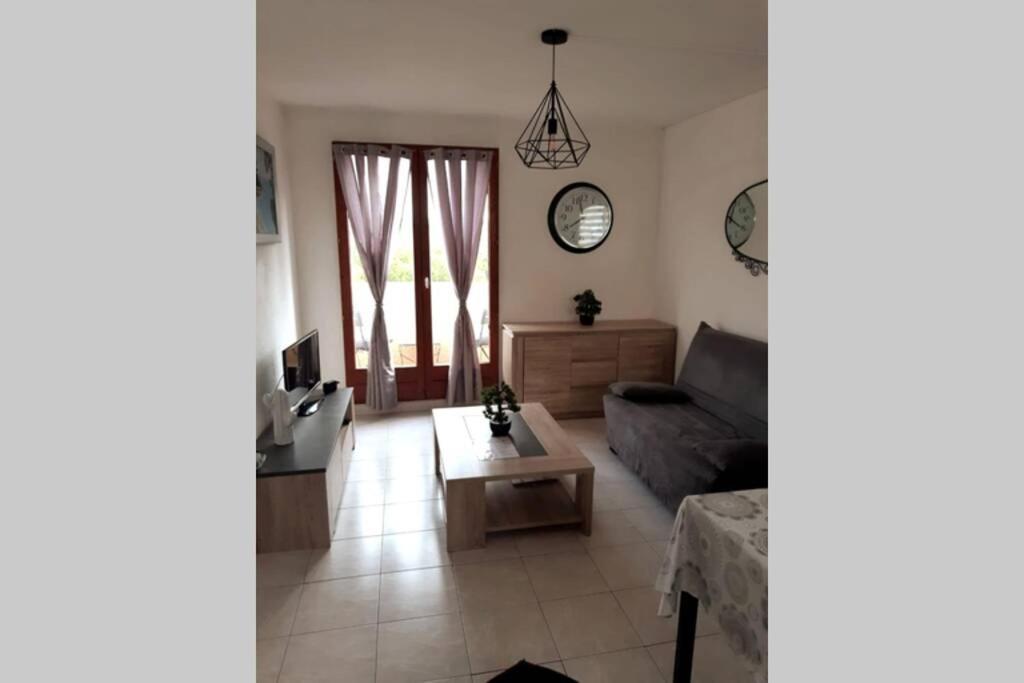 Appartement Calme Entre Terre Et Mer Proche Plage Флёри Экстерьер фото
