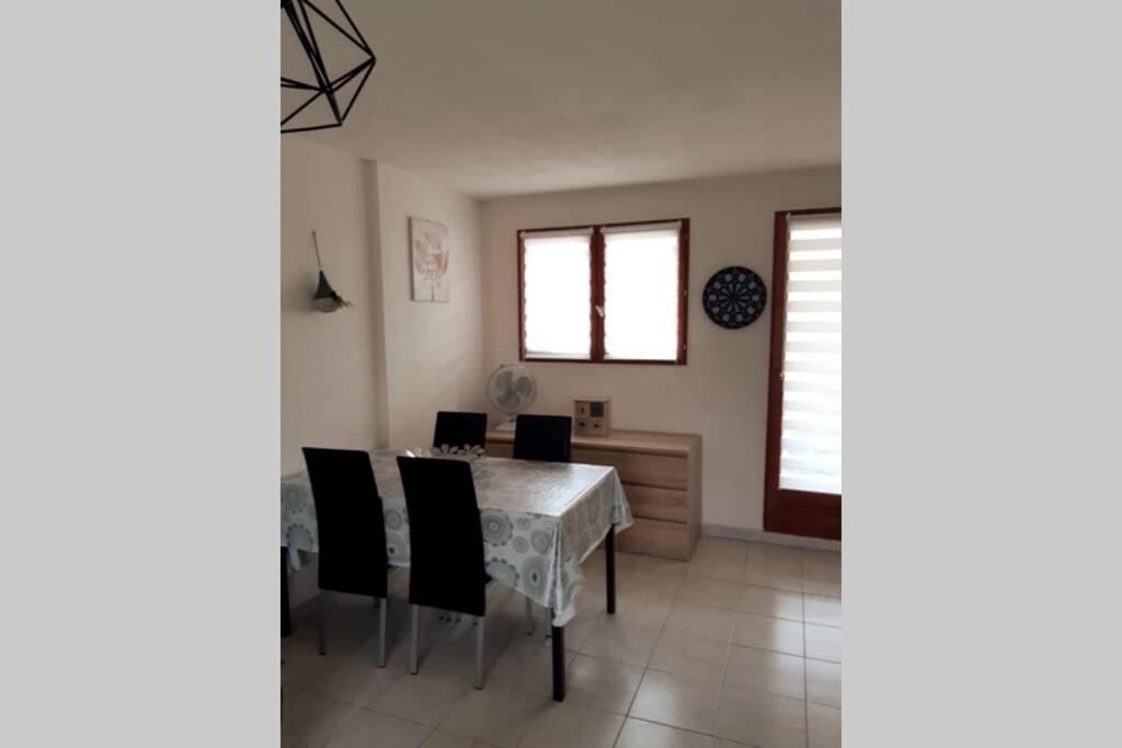 Appartement Calme Entre Terre Et Mer Proche Plage Флёри Экстерьер фото